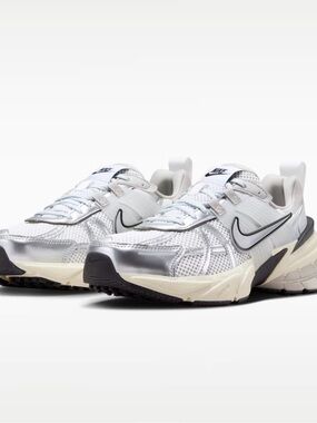 Nike Women’s V2K Run Shoes